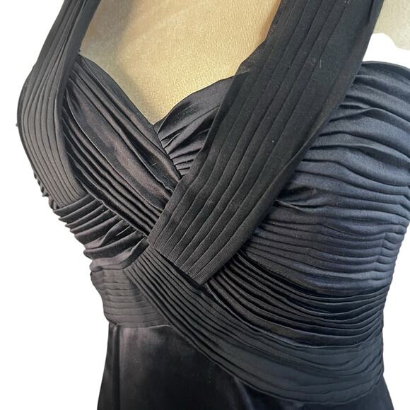 BCBGMaxAzria 100% Silk Halter Dress Women's 6 Black Glam Cocktail Marilyncore - Picture 9 of 13